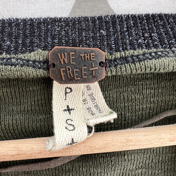 Women's We The Free Top Size S Green Long Sleeve - Picture 4 of 4